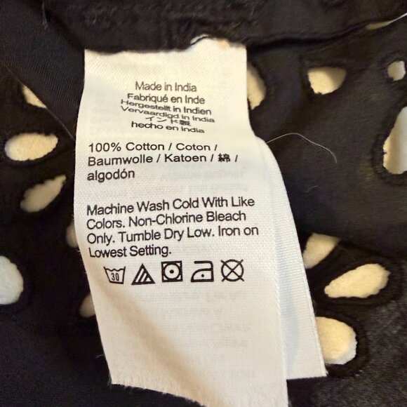 Madewell Black Eyelet Button-Front Blouse – Size XL - Picture 5 of 5